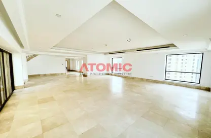 Empty Room image for: Penthouse - 4 Bedrooms - 5 Bathrooms for rent in Bahar 2 - Bahar - Jumeirah Beach Residence - Dubai, Image 1
