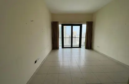 Apartment - 3 Bedrooms - 5 Bathrooms for rent in Al Mamzar - Al Mamzar - Sharjah - Sharjah