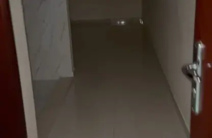 شقة - 1 حمام للايجار في 2 المويهات - المويهات - عجمان شقة - 1 حمام للايجار في 2 المويهات - المويهات - عجمان