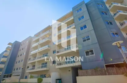 Apartment - 2 Bedrooms - 3 Bathrooms for sale in Tower 22 - Al Reef Downtown - Al Reef - Abu Dhabi