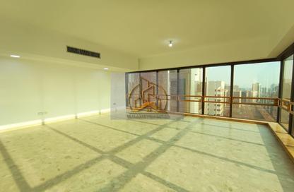 Apartment - 3 Bedrooms - 4 Bathrooms for rent in Khalifa Street - Abu Dhabi