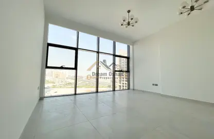 Apartment - 2 Bedrooms - 3 Bathrooms for rent in Sama Al Jaddaf - Al Jaddaf - Dubai