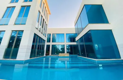 Villa - 4 Bedrooms - 6 Bathrooms for rent in Fairmont Villas - Between Two Bridges - Abu Dhabi