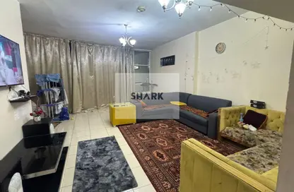 شقة - غرفة نوم - 2 حمامات للبيع في أورينت تاور 1 - أورينت تاور - البستان - عجمان