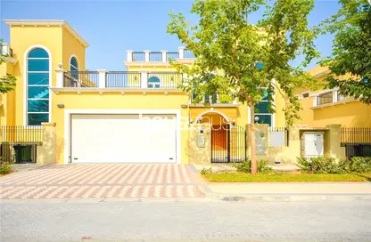 Villa - 4 Bedrooms - 4 Bathrooms for sale in Legacy Nova Villas - Jumeirah Park - Dubai