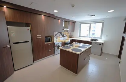 صورة لـ مطبخ شقة - 2 غرف نوم - 3 حمامات للايجار في أزور ريزيدنس - نخلة جميرا - دبي ، صورة رقم 1