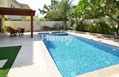 Villa - 4 Bedrooms - 5 Bathrooms for rent in Legacy - Jumeirah Park - Dubai