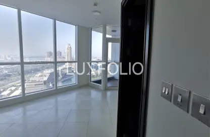 Apartment - 3 Bedrooms - 4 Bathrooms for rent in The Palm Tower - Palm Jumeirah - Dubai