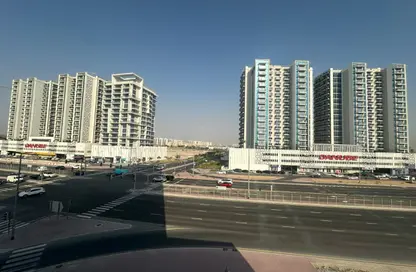 شقة - 2 غرف نوم - 2 حمامات للايجار في إكويتي أركيد - الفرجان - دبي
