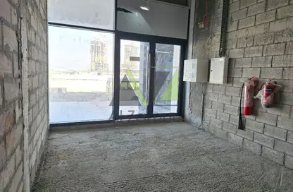 Shop - Studio - 1 Bathroom for rent in AZIZI Riviera - Meydan One - Meydan - Dubai