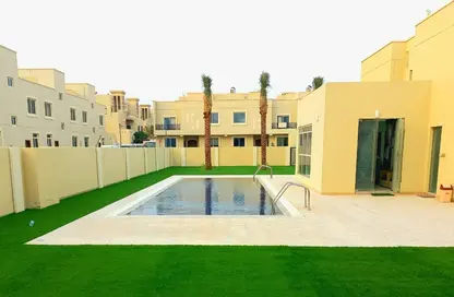صورة لـ حوض سباحة شقة - غرفة نوم - 1 حمام للايجار في 24 فلل محمد - مدينة محمد بن زايد - أبوظبي ، صورة رقم 1