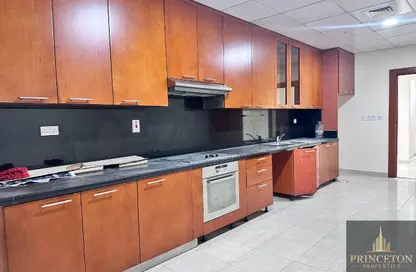 Apartment - 4 Bedrooms - 4 Bathrooms for rent in Silver Sands 2 - Mankhool - Bur Dubai - Dubai