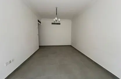 شقة - 2 غرف نوم - 2 حمامات للايجار في كورنيش الخان - الخان - الشارقة