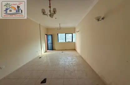 Apartment - 2 Bedrooms - 2 Bathrooms for rent in Rolla Square - Rolla Area - Sharjah