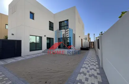تاون هاوس - 3 غرف نوم - 4 حمامات للايجار في مدينة الشارقة المستدامة - الشارقة