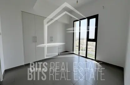 Apartment - 2 Bedrooms - 2 Bathrooms for sale in Hayat Boulevard-1A - Hayat Boulevard - Town Square - Dubai