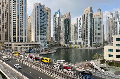 Apartment - 1 Bedroom - 2 Bathrooms for rent in Orra Harbour Residences and Hotel Apartments - Dubai Marina - Dubai