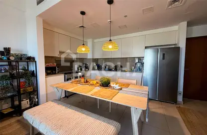 Apartment - 2 Bedrooms - 2 Bathrooms for sale in Zahra Breeze Apartments 4A - Zahra Breeze Apartments - Town Square - Dubai