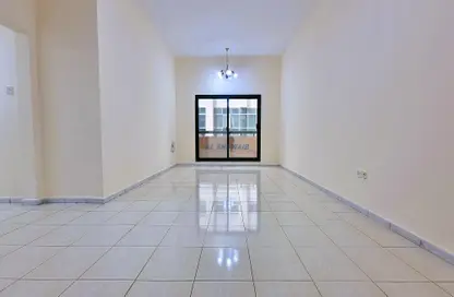 Apartment - 2 Bedrooms - 3 Bathrooms for rent in Mankhool - Bur Dubai - Dubai