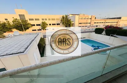Villa - 5 Bedrooms - 6 Bathrooms for rent in Umm Suqeim 1 - Umm Suqeim - Dubai
