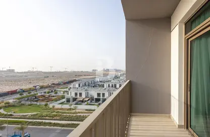 شقة - 2 غرف نوم - 2 حمامات للبيع في عزيزي العنبر - الفرجان - دبي