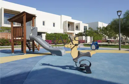 فيلا - 3 غرف نوم - 4 حمامات للايجار في اليلايس 2 - دبي