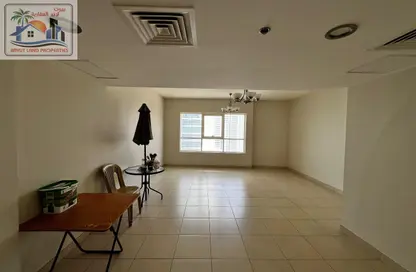 Apartment - 2 Bedrooms - 4 Bathrooms for rent in Al Khan Corniche - Al Khan - Sharjah