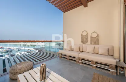 Apartment - Studio - 1 Bathroom for sale in Palm Views West - Palm Views - Palm Jumeirah - Dubai