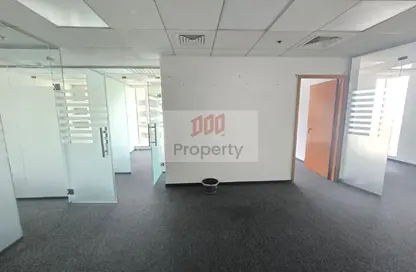 مكتب - استوديو للايجار في فندق فيرمونت - شارع الشيخ زايد - دبي