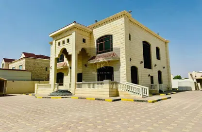 Villa - 6 Bedrooms - 7+ Bathrooms for rent in Gafat Al Nayyar - Zakher - Al Ain