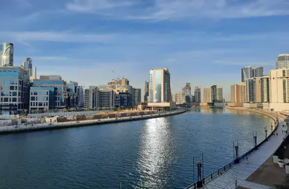 Apartment - 1 Bedroom - 2 Bathrooms for rent in Mayfair Tower - Business Bay - Dubai