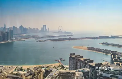 Apartment - 1 Bedroom - 2 Bathrooms for sale in The Palm Tower - Palm Jumeirah - Dubai