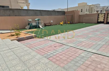 فيلا - 5 غرف نوم - 8 حمامات للايجار في مدينة الرياض - أبوظبي