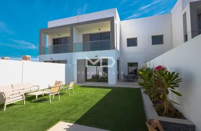 Townhouse - 2 Bedrooms - 3 Bathrooms for sale in The Cedars - Yas Acres - Yas Island - Abu Dhabi