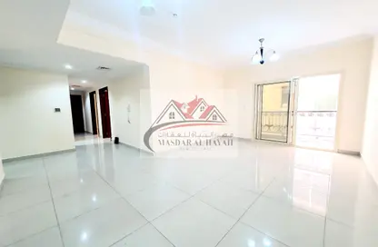 Apartment - 3 Bedrooms - 3 Bathrooms for rent in The Square 2 - Muwaileh Commercial - Sharjah