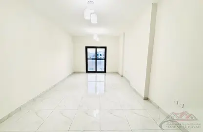 Apartment - 2 Bedrooms - 3 Bathrooms for rent in Muwaileh 29 Building - Muwaileh - Sharjah