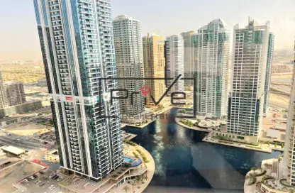 Apartment - 1 Bedroom - 2 Bathrooms for rent in Goldcrest Executive - Lake Almas West - Jumeirah Lake Towers - Dubai