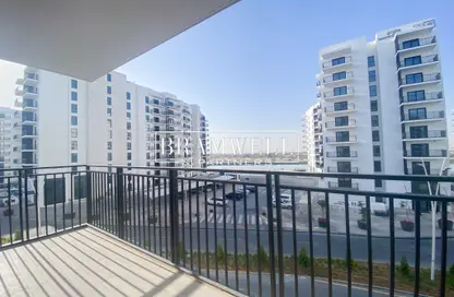 Apartment - 1 Bedroom - 2 Bathrooms for sale in Waters Edge - Yas Island - Abu Dhabi