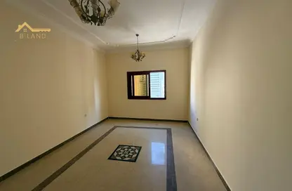 Apartment - 2 Bedrooms - 2 Bathrooms for rent in Al Khan Corniche - Al Khan - Sharjah