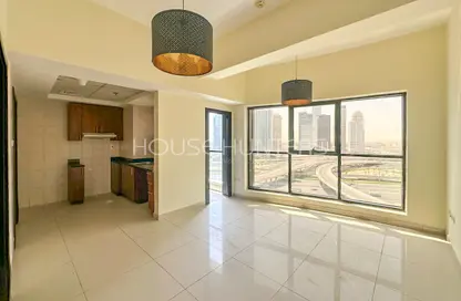 شقة - غرفة نوم - 1 حمام للايجار في برج إسكان - دبي مارينا - دبي