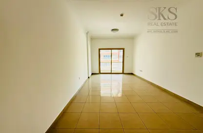 Apartment - 1 Bedroom - 2 Bathrooms for rent in Al Salam Tower - Al Barsha 1 - Al Barsha - Dubai