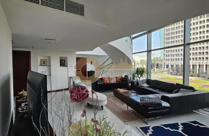 Apartment - 4 Bedrooms - 5 Bathrooms for sale in Jumeirah Living - World Trade Centre Residence - World Trade Center - Dubai