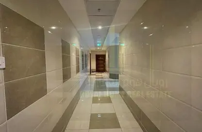 Apartment - 3 Bedrooms - 3 Bathrooms for rent in Al Jurf 2 - Al Jurf - Ajman Downtown - Ajman