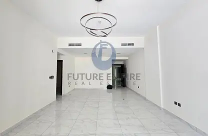 Apartment - 3 Bedrooms - 4 Bathrooms for rent in Amna House - Al Garhoud - Dubai
