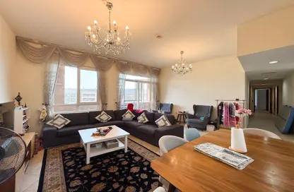 Apartment - 3 Bedrooms - 3 Bathrooms for rent in Dickens Circus 2 - Dickens Circus - Motor City - Dubai