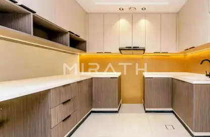 Apartment - 1 Bedroom - 2 Bathrooms for rent in Emerald Vision Tower - Jumeirah Village Triangle - Dubai Apartment - 1 Bedroom - 2 Bathrooms for rent in Emerald Vision Tower - Jumeirah Village Triangle - Dubai