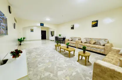 Apartment - 2 Bedrooms - 2 Bathrooms for rent in Al Rumailah building - Al Rumailah 2 - Al Rumaila - Ajman