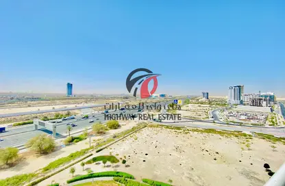 شقة - غرفة نوم - 2 حمامات للايجار في برج ربيعة - مجان - دبي لاند - دبي