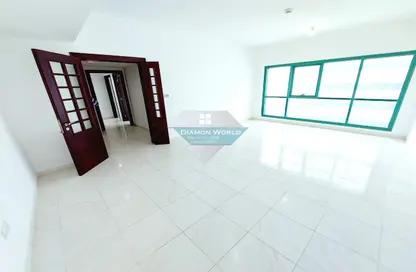 شقة - 2 غرف نوم - 2 حمامات للايجار في شارع حمدان - أبوظبي