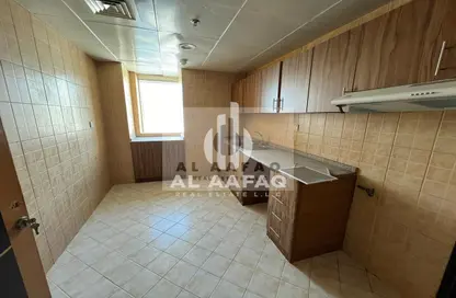 Apartment - 2 Bedrooms - 2 Bathrooms for rent in Al Khan - Sharjah